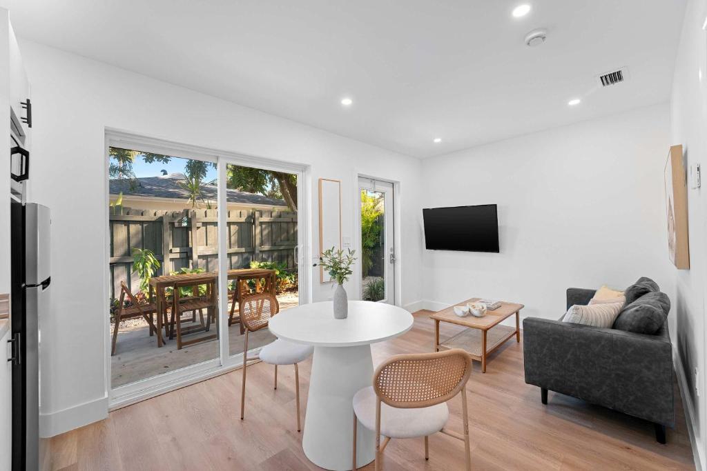 921 Apartment 3, Fort Lauderdale