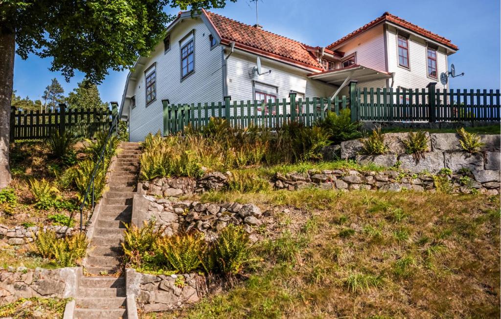 Beautiful Home In Svängsta With Sauna, Svängsta