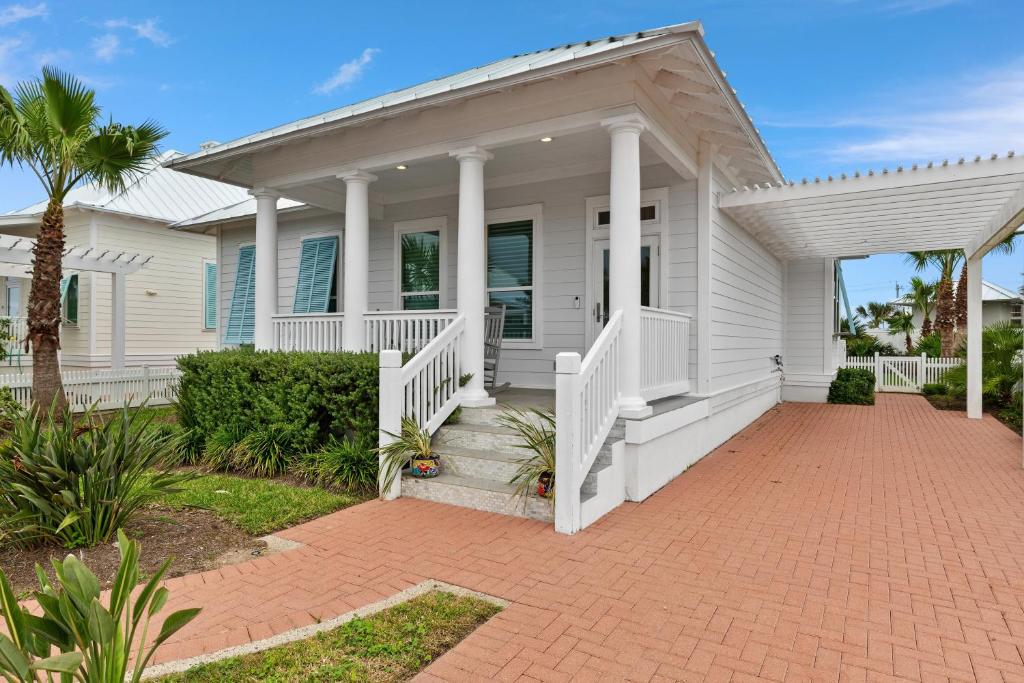Seabreeze Cottage - Private home at The Shores home, South Padre Island