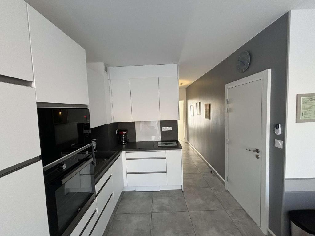 Appartement deux pièces Port la Nouvelle PN015-017 - 2