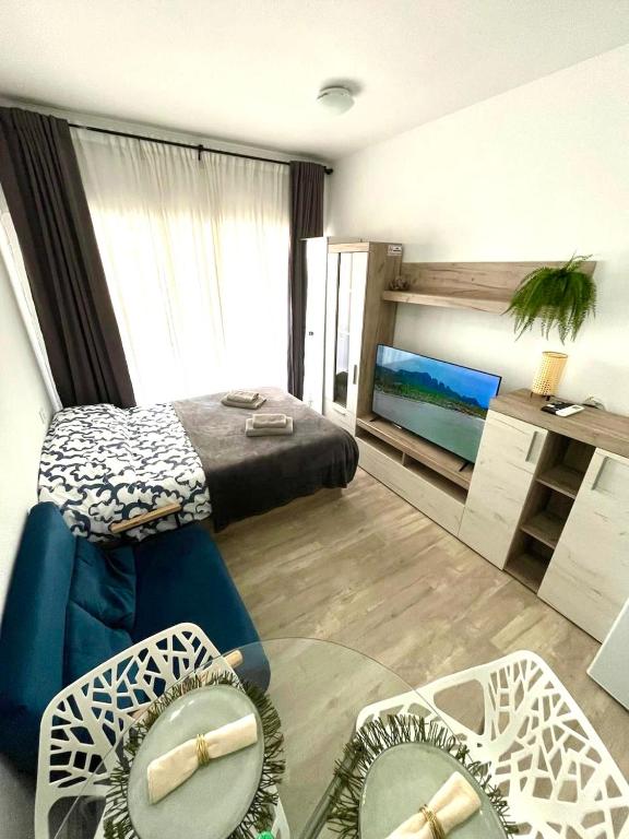 Studio TanGo, Torrevieja