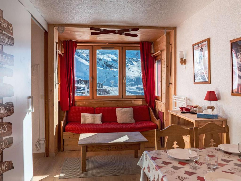 Val Thorens: Appart 28m², 4 pers, plein centre, balcon, ascenseur - FR-1-637-21 - 1
