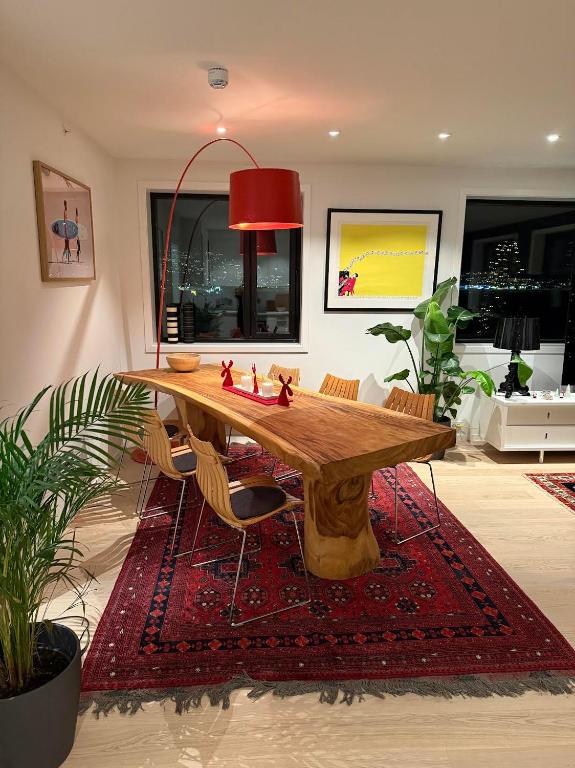 Borealis, flat at Vervet, Tromsø