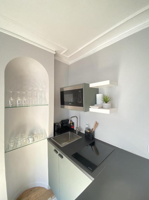 Charm & Comfort Apartment - Heart of Montmartre - 4