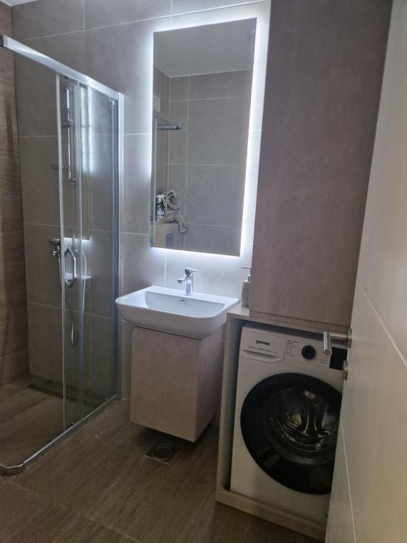 Luxury Getaway with Comfort! - 4