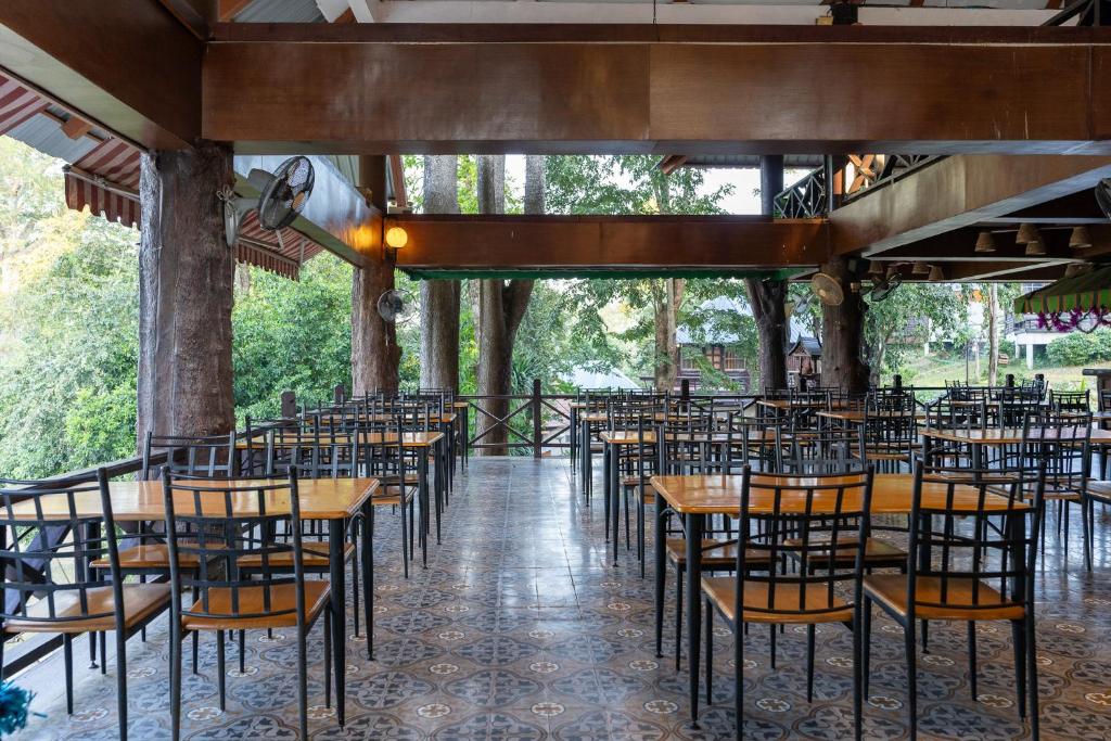 Food and beverages, Pung-waan Resort in Kanchanaburi