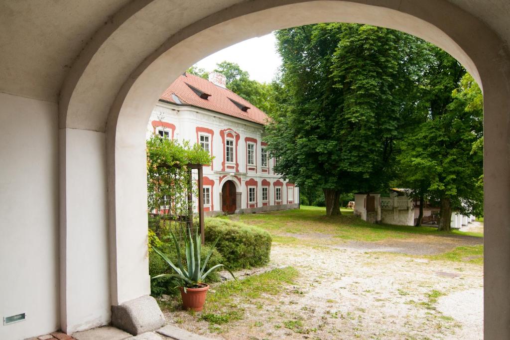 HolidayPark Mlazovy — Hotel in Kolinec