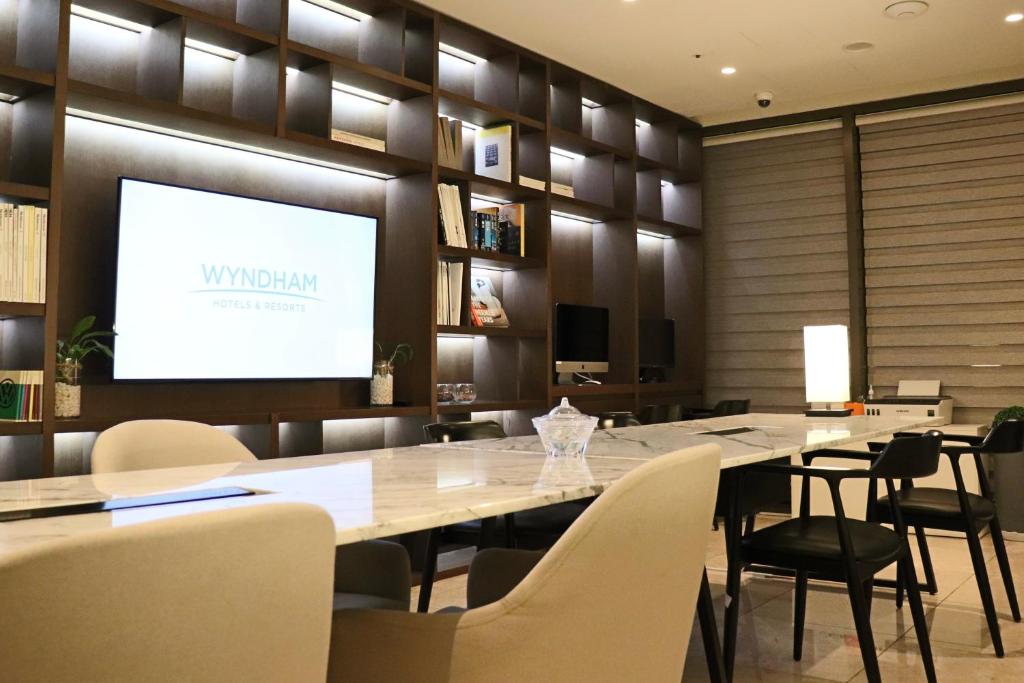Business center