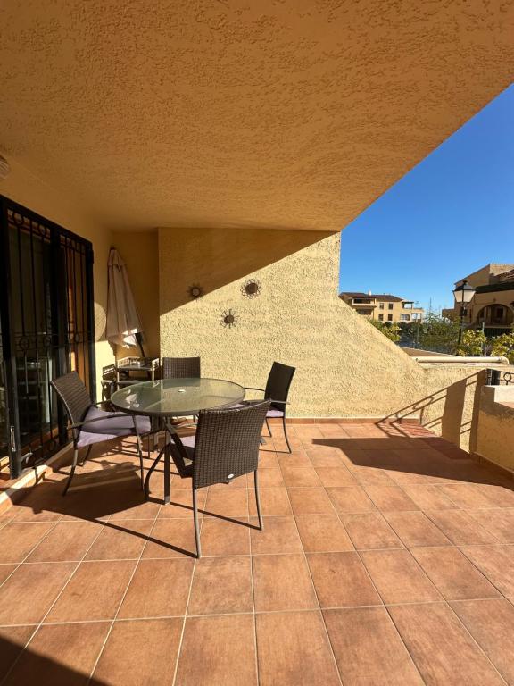 3 habitaciones, gran terraza - 2