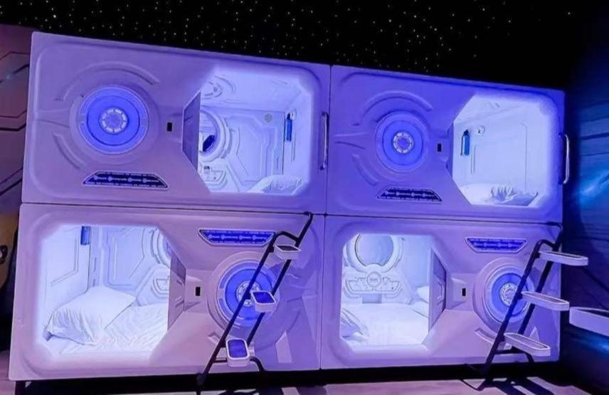 bambu hostel capsules, Sevilla