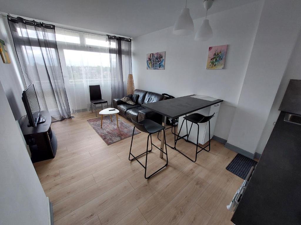 le Voltaire - T2 neuf face Pyrénées, Tarbes