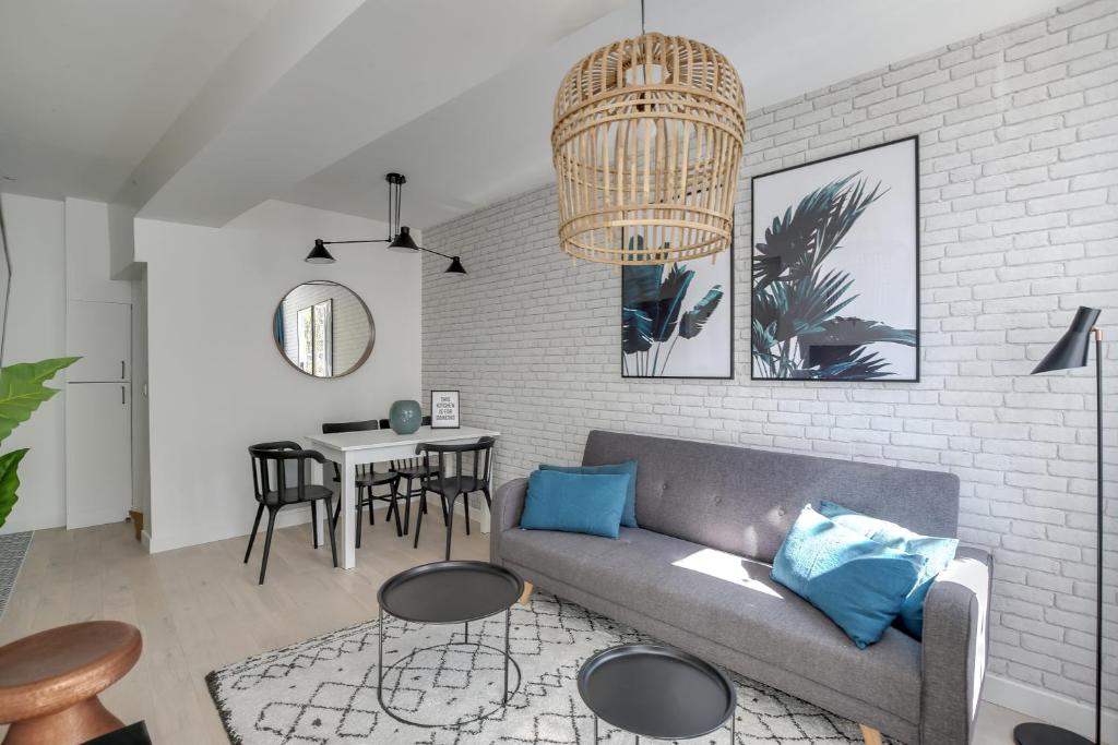 Promenade Best Bakeries from a Cozy Boho 1 Bedroom - 2