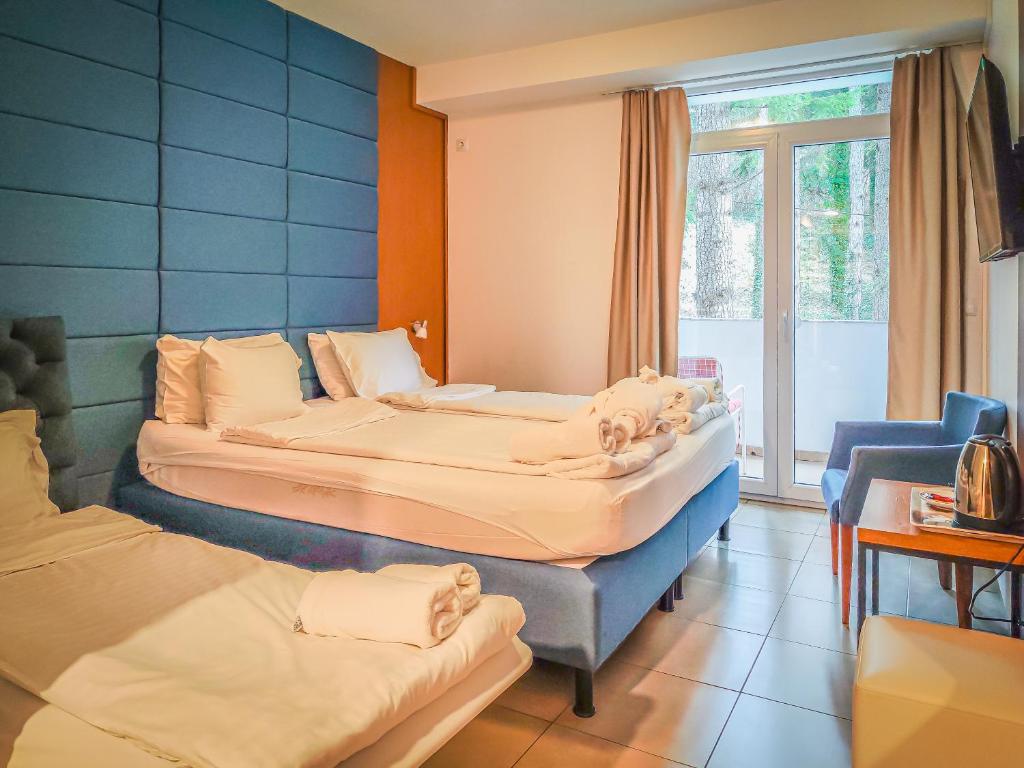 Double or Twin Room with Extra Bed and and Forest View