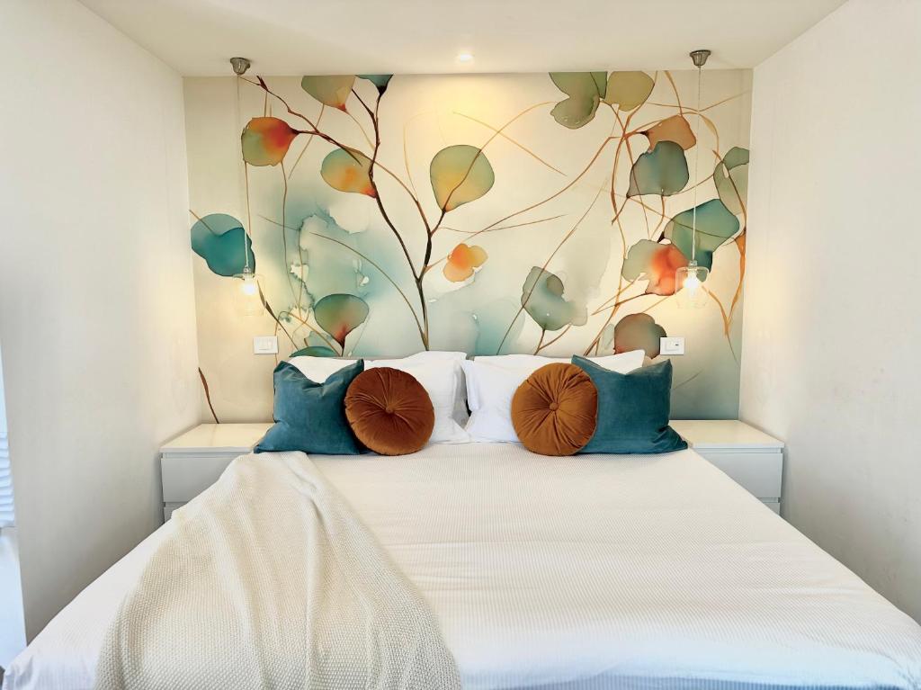 Villa Greta Hotel Rooms & Suites - 2
