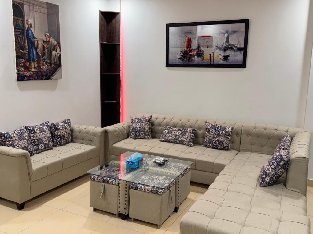 Studio Apartment, Islámábád