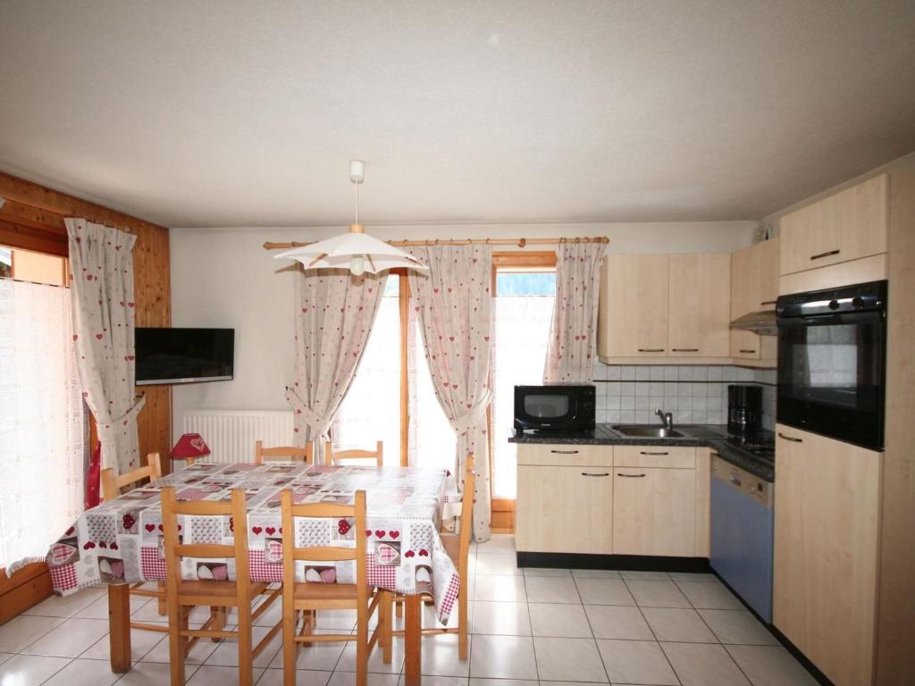 Appartement 3 pièces pour 6 pers. avec Balcon à Châtel - FR-1-676-128 - 1