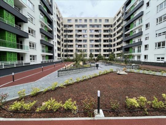 MiloLux Apartments 3 West 65 2 bedroom wonder - 2