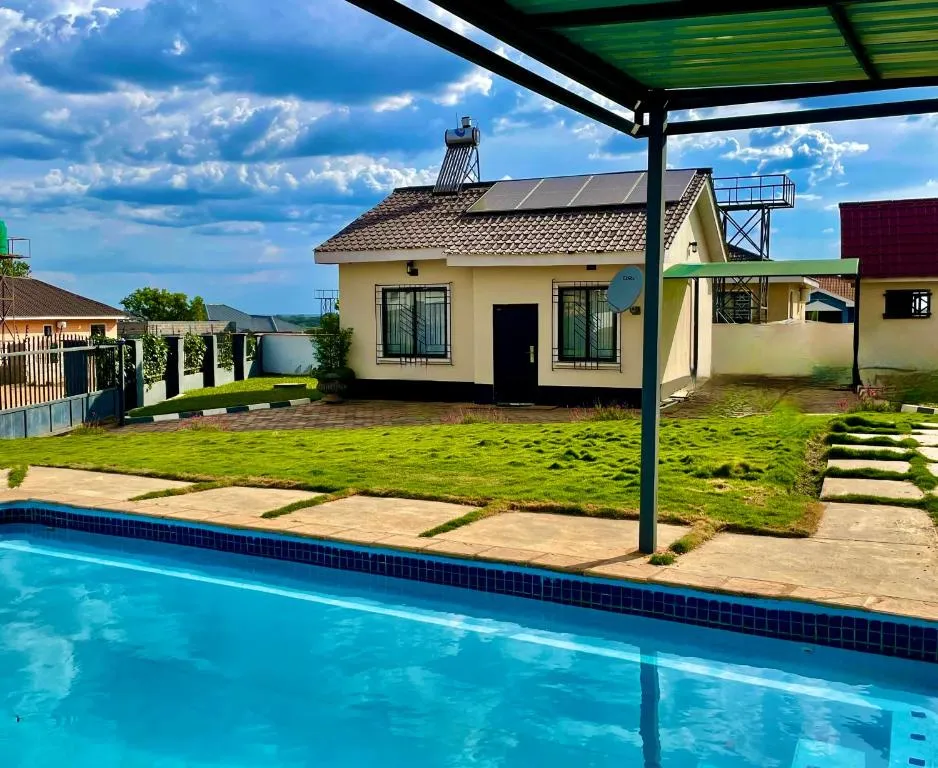 Mutasa Apartments, hotel in Ndola