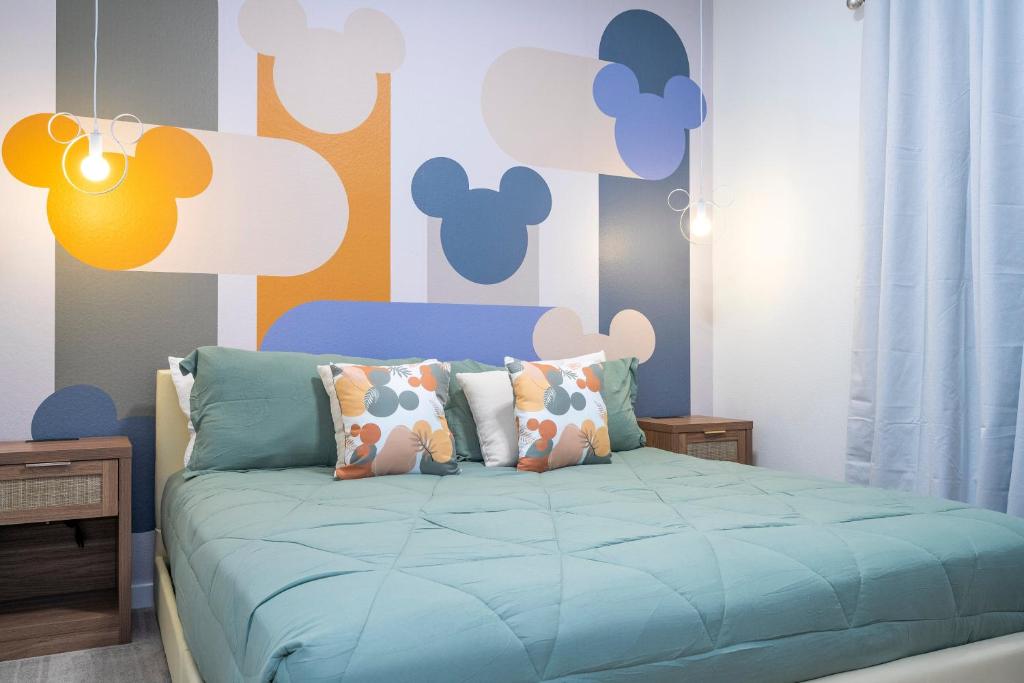 3258 SW - Luxury Getaway The Hub Relax and Enjoy a Serene Vacation Retreat, Kissimmee