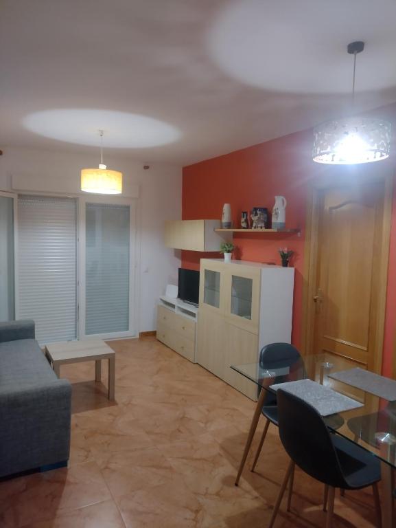 Relaxing Beach Apartment in Fuengirola Parking - 3