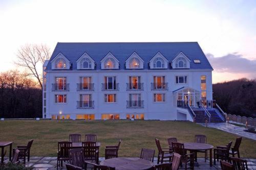 Towers Hotel &amp; Spa — Hotel in Skewen