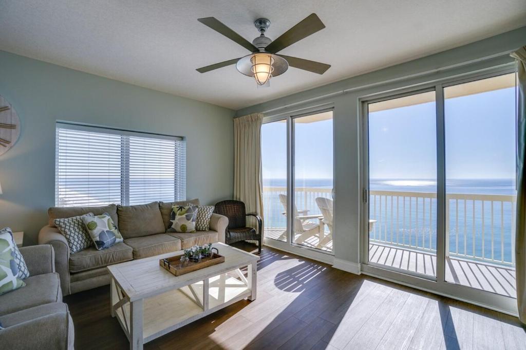 Calypso 1401E 3BR 3BA Corner unit Direct Gulf Front High Demand, Panama City Beach