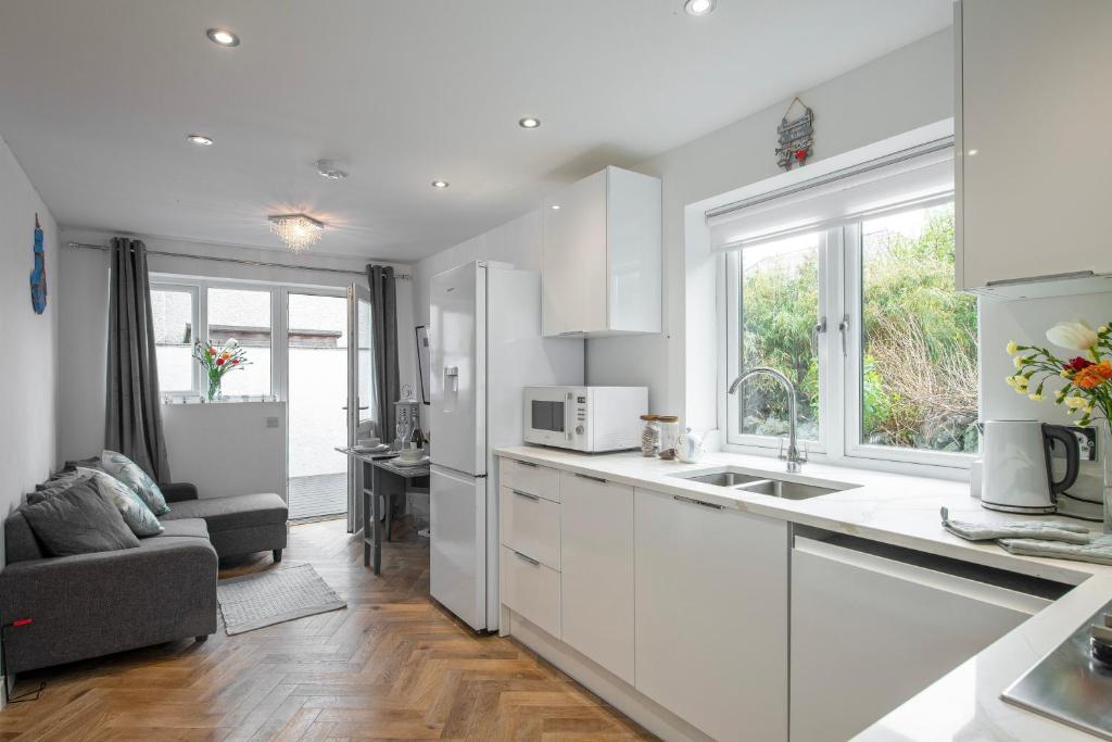 The Cove at No 1 Trearddur Road photo 3
