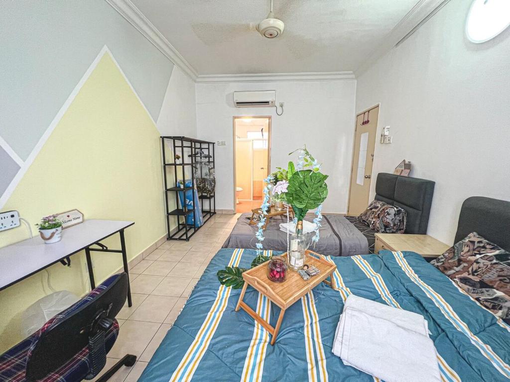 Puchong, 1-12pax, Projector, Free WiFi, 3BR, Pučong