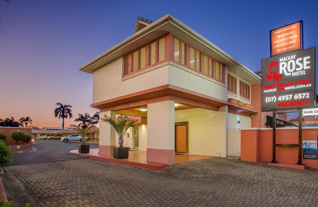 マッケイ ローズ モーテル (Mackay Rose Motel)