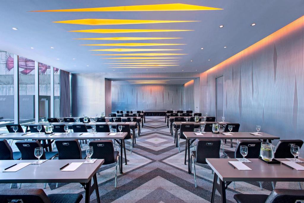 غرفة الاجتماعات/الاحتفالات