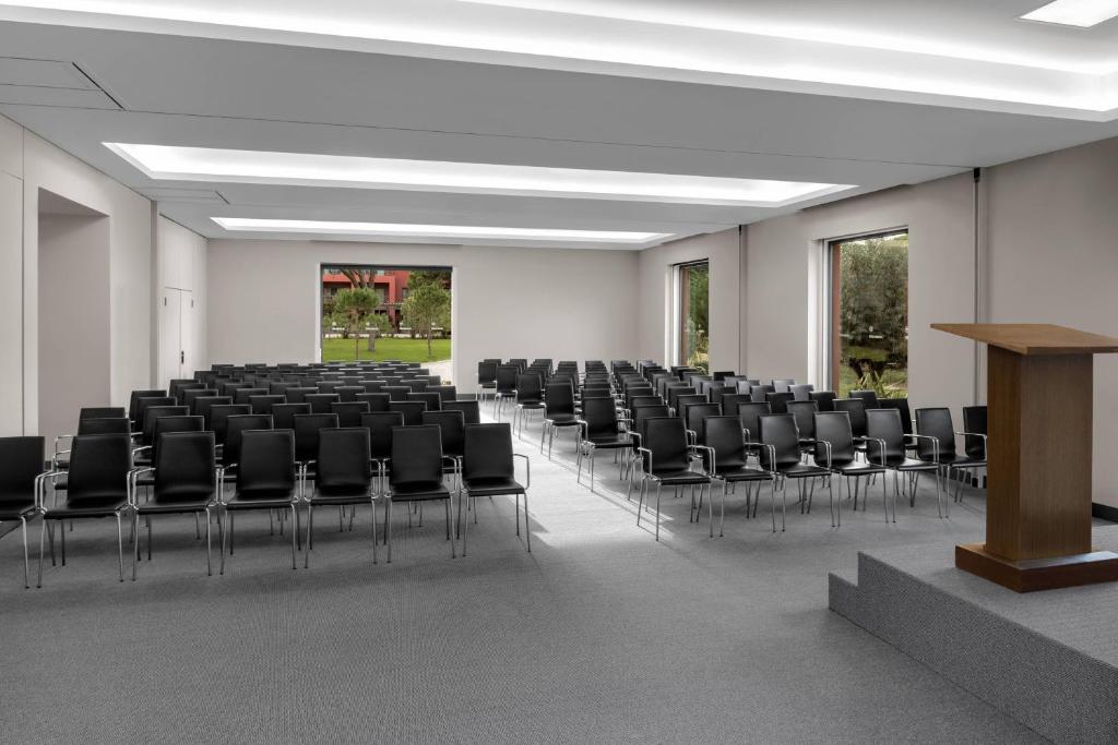 Sala de reuniões / Salões de baile