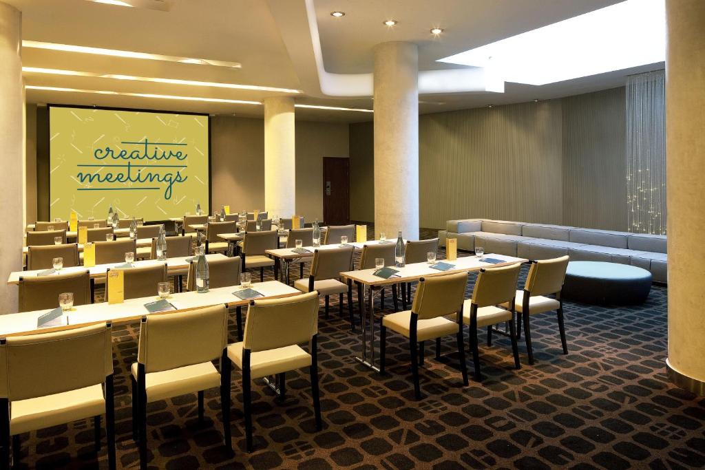 غرفة الاجتماعات/الاحتفالات