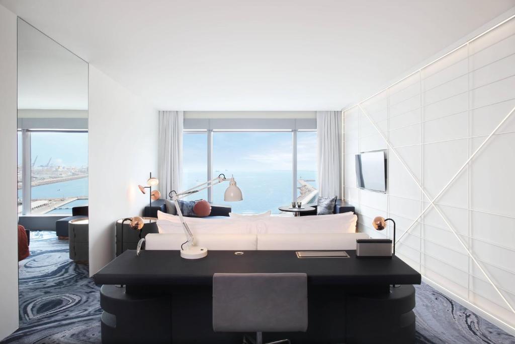 W Barcelona - 4