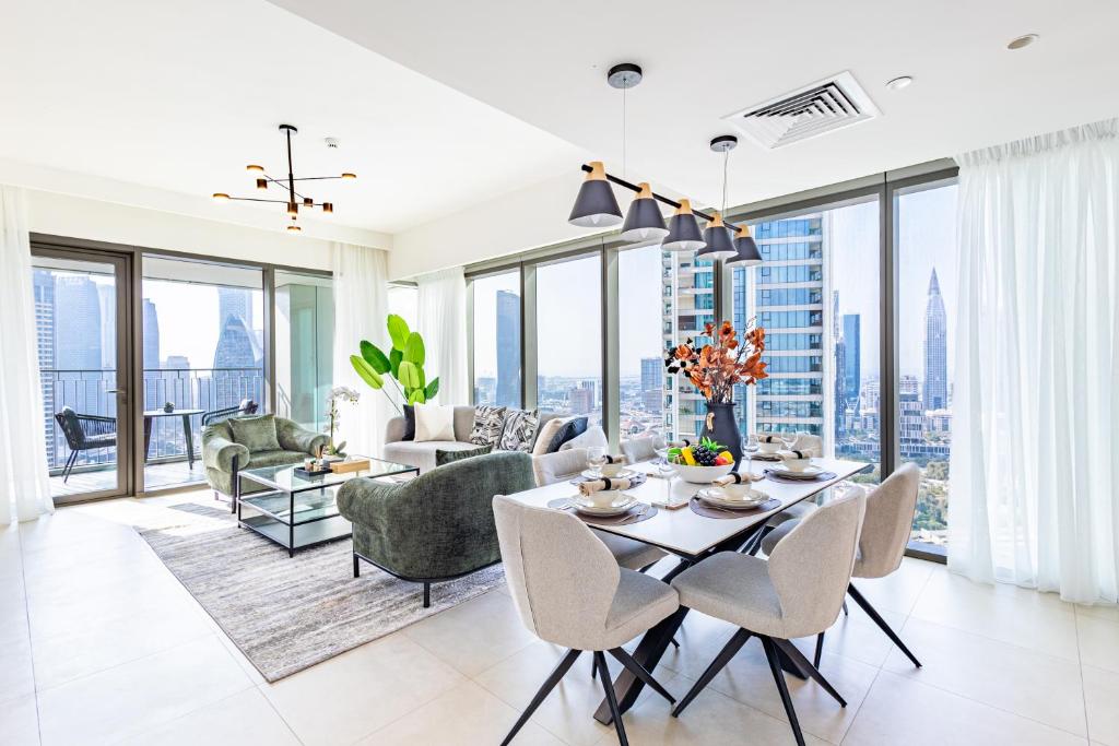 Premium 3BR l Office with Burj Khalifa & Fountain Views, Dubaj