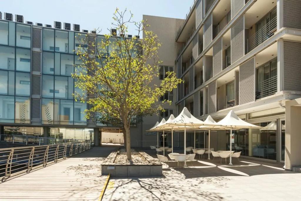 Harbour Bridge 33C, Kapské Město