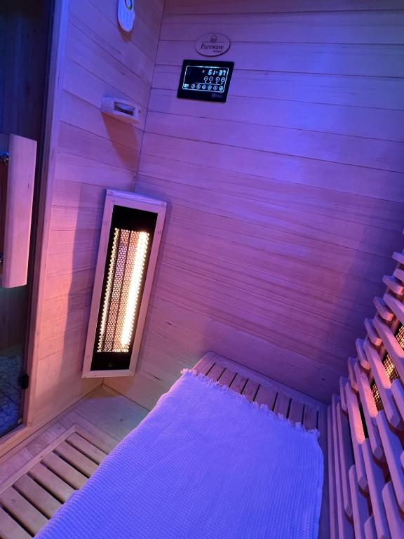 Gîte 4 étoiles - Sauna & Balnéo jacuzzi privatifs - 3