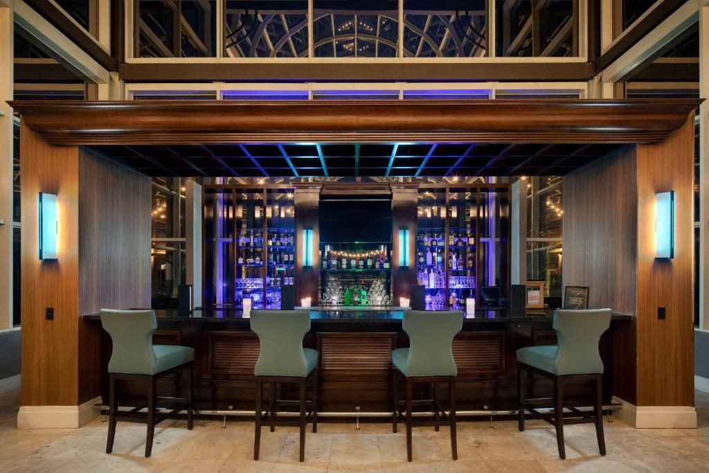 Bar/lounge