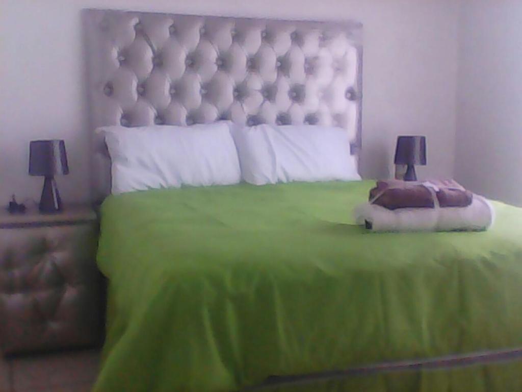 Day & Night Guestrooms, White River