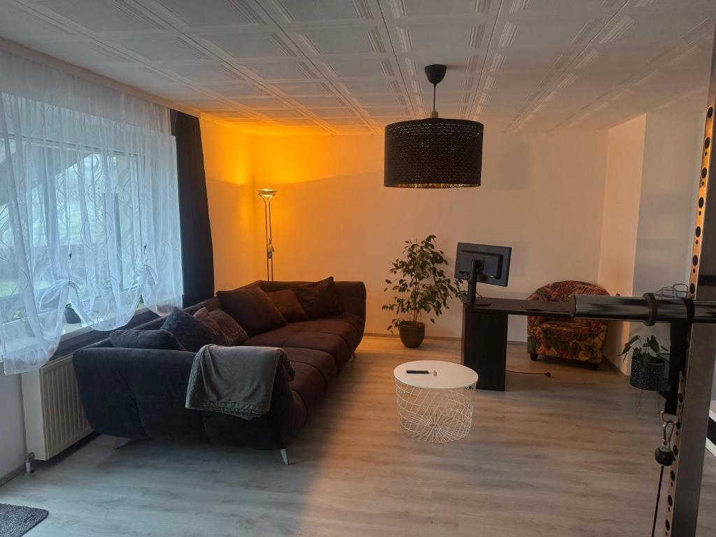 Schöne Wohnung in grüner Lage mit Fitnessgerät - 5