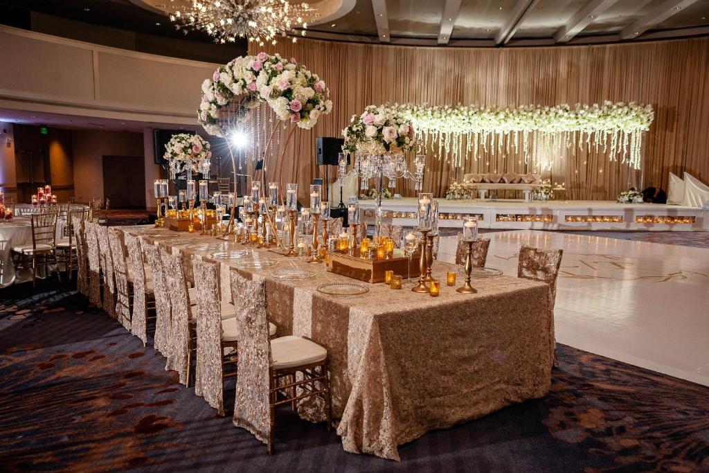Banquet hall