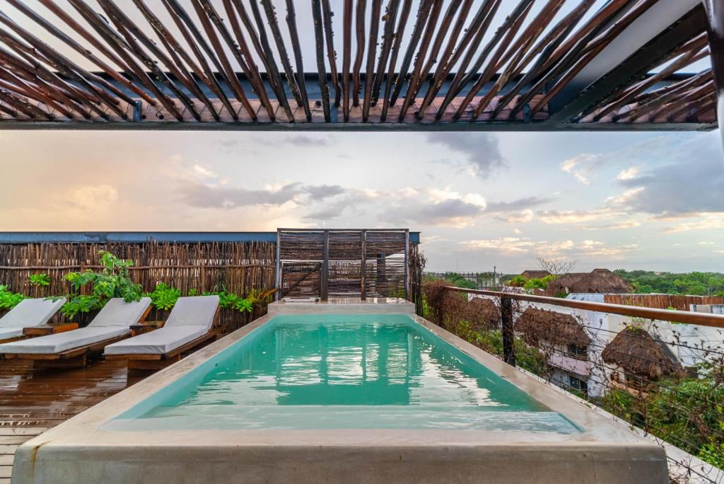 Exclusive Penthouse with Private Plunge Pool and Terrace - 1