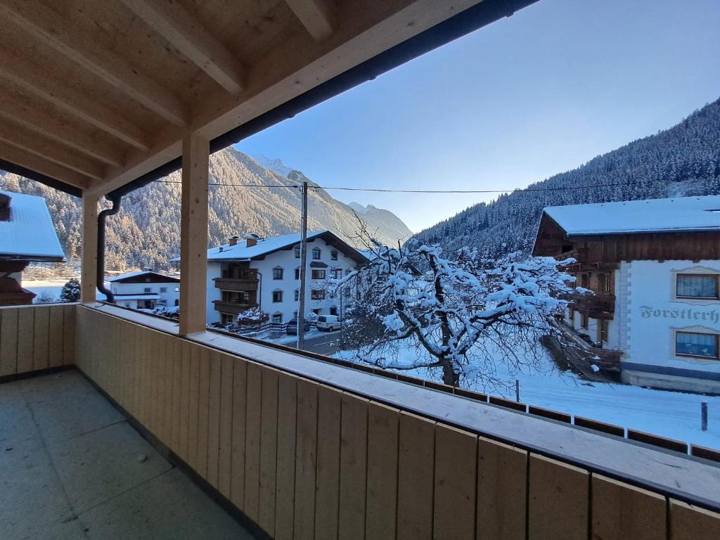 "Frechdax - Apartments Stubai" Unique Apartments, near BUS STOP & GROCERY STORE, inkl STUBAI SUPERCARD & INFRARED CABIN - 4