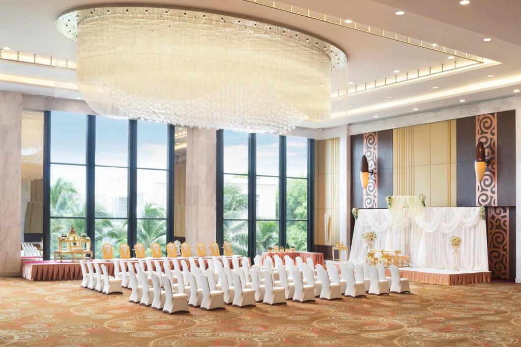 Banquet hall