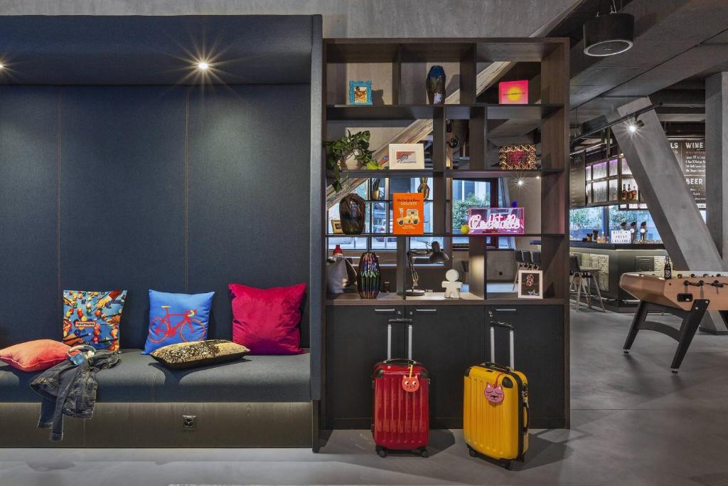 Moxy Lausanne City - 5