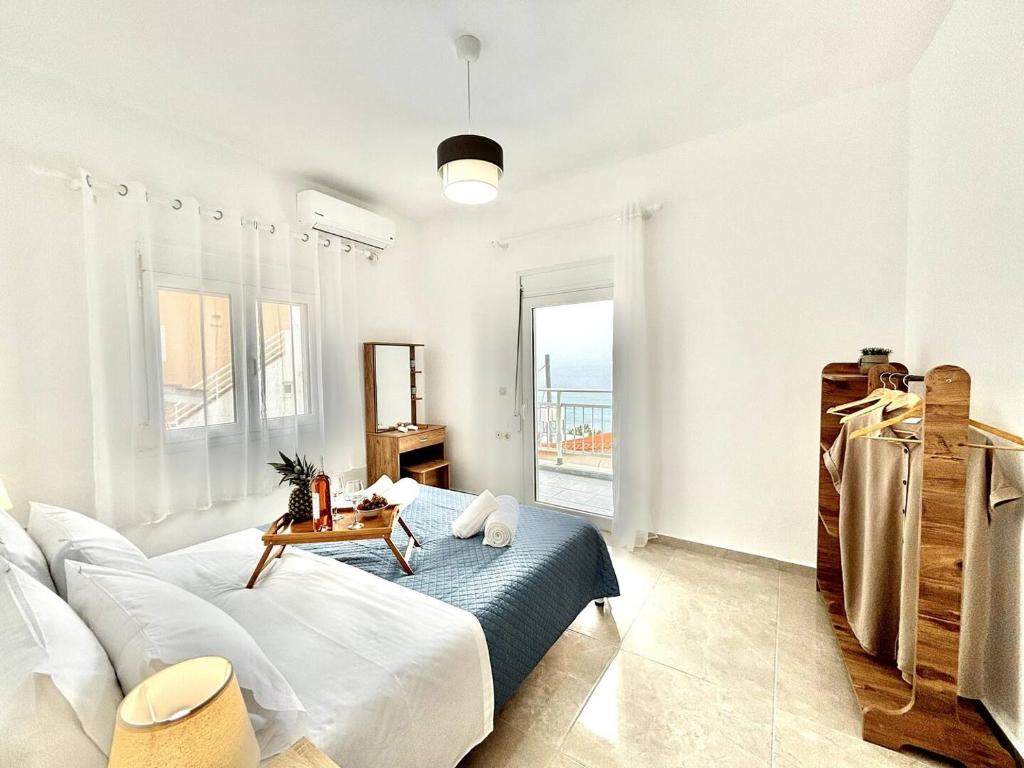 Nikos Apartment, With Seaview, Kalamaki