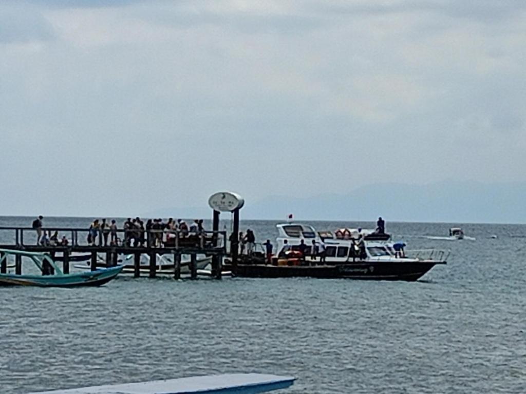 The Sun Hostel Gili Gede