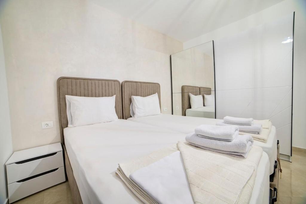 Villa Jelena with private pool - Lapcici - 2