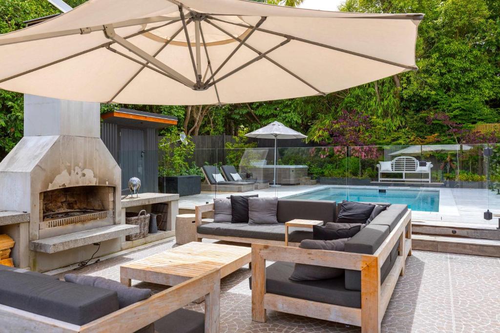 Ultimate 5-Star Getaway - Perfect for Any Season, Taupo