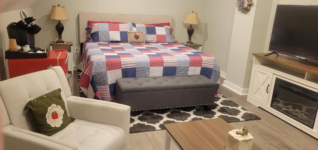 Tin Brook Bed & Breakfast