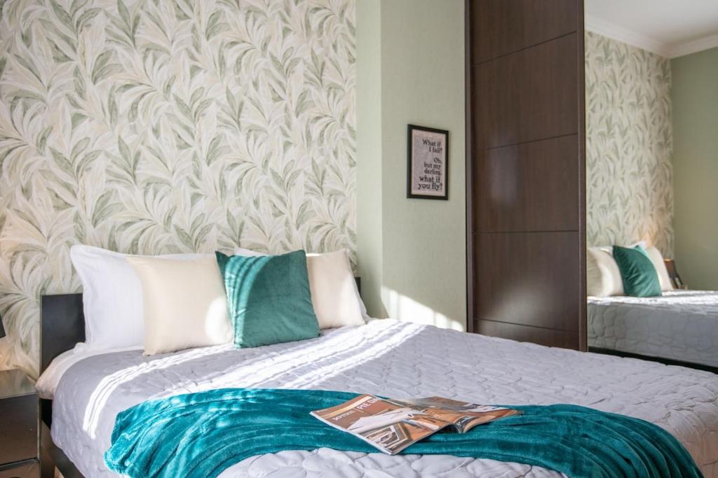 GG Home - Charming Georgian - style 2BR in Vake, Tbilisi